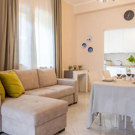 Zafferana's Pool Rueckzugsort By Interhome